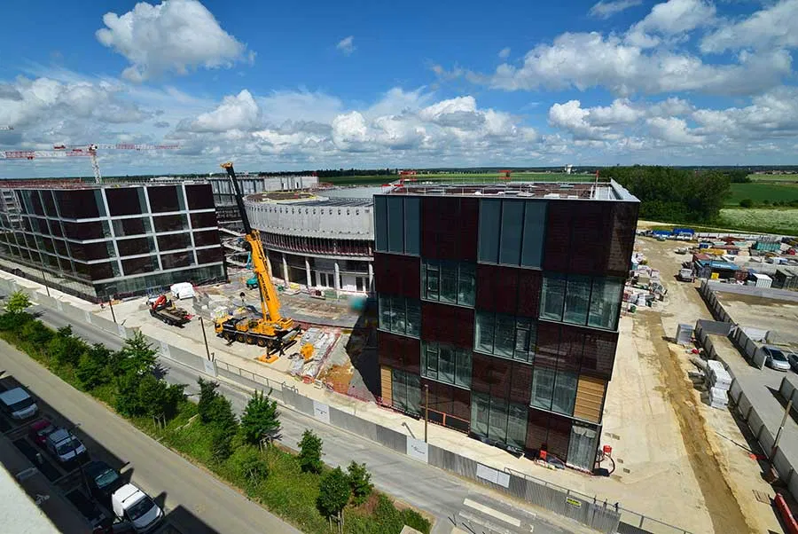 servier-center-research-development-paris-saclay-1